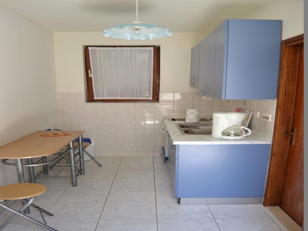 Apartments Kurta Привлака Екстериор снимка