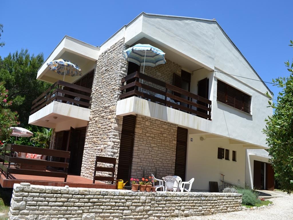 Apartments Kurta Привлака Екстериор снимка
