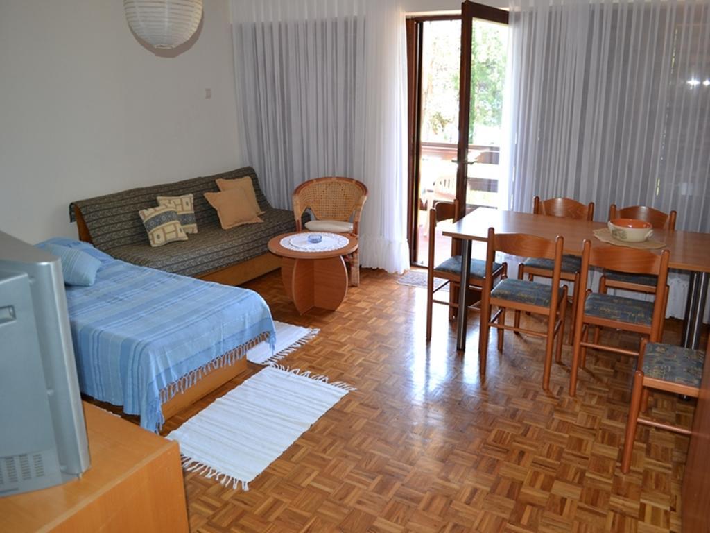 Apartments Kurta Привлака Екстериор снимка